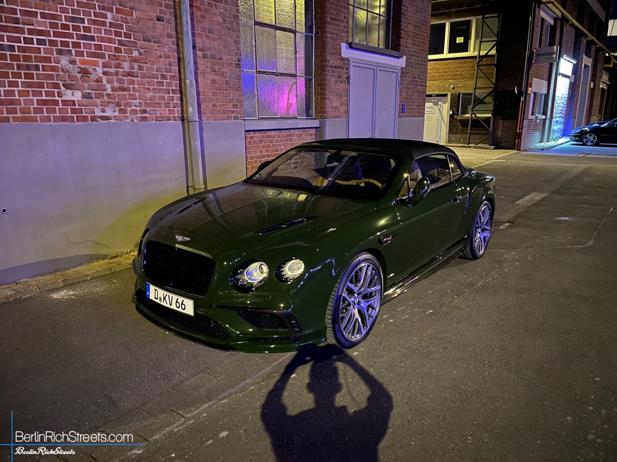 Bentley Continental SuperSports Convertible (2018) spotted in Düsseldorf — BerlinRichStreets